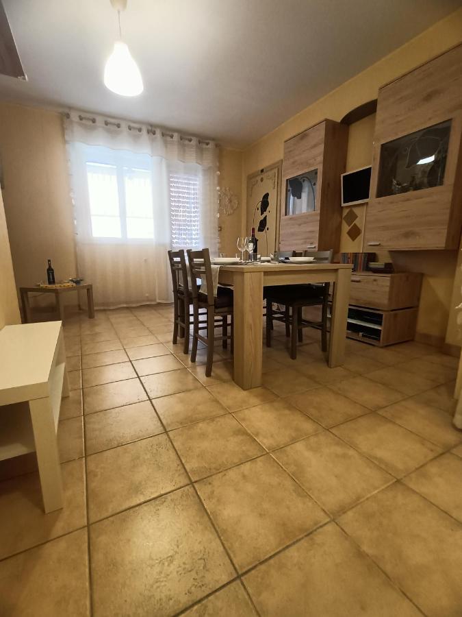 דירות ג'יארה Casa Esemes מראה חיצוני תמונה