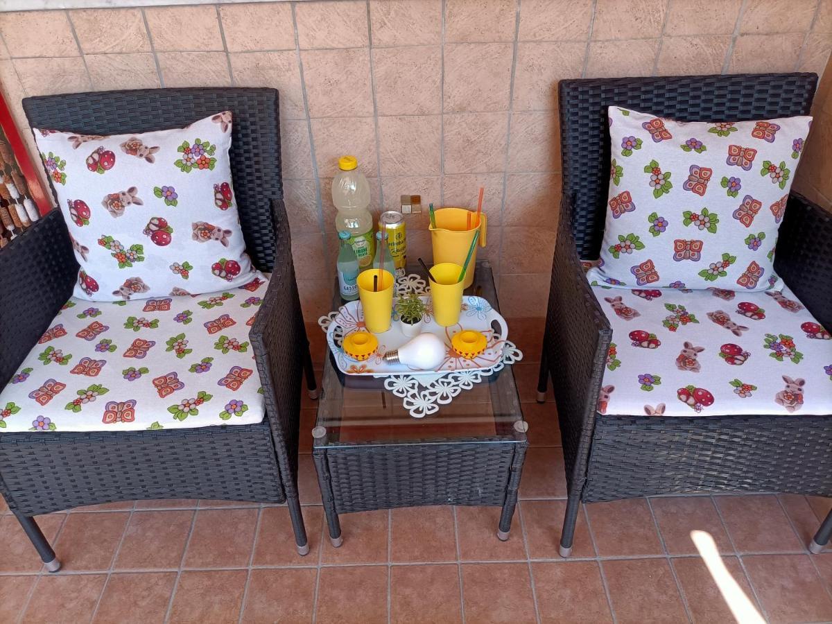 דירות ג'יארה Casa Esemes מראה חיצוני תמונה